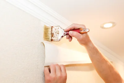 Pose de papier peint à Villiers-le-Mahieu — revêtements muraux et toiles de verre